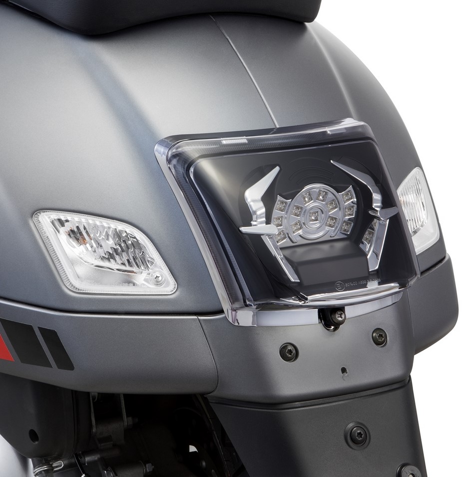 Feu arrière MK II LED pour Vespa GTS/GTS Super/GTV/GT 60 125-300ccm (-'13), clair