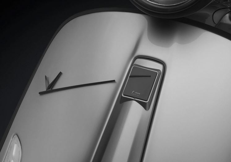 Inscription RIZOMA tablier de jambe pour Vespa, noir