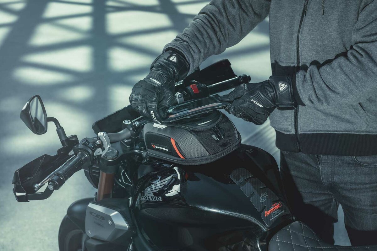 SW-Motech Smartphone Drybag pour embout MOLLE SW Motech