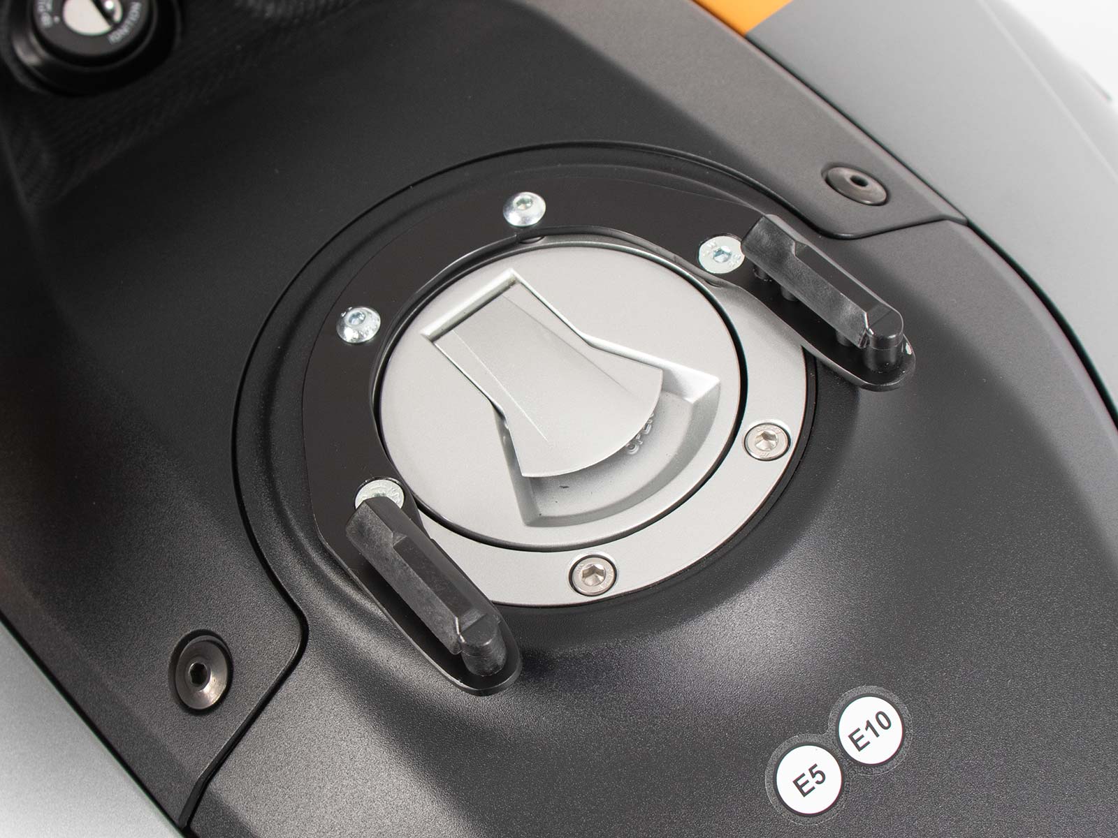 Anneau de réservoir Basic pour Moto Guzzi Stelvio (24-) Hepco & Becker