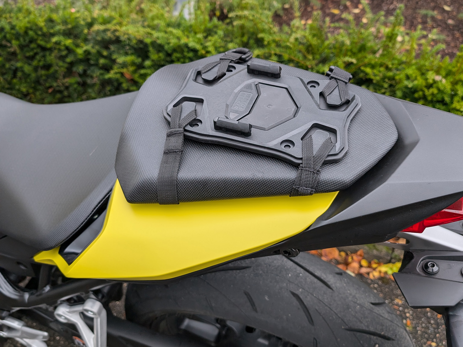 Set Seatpad Basic y compris contre-support (unité de fermeture) Hepco & Becker