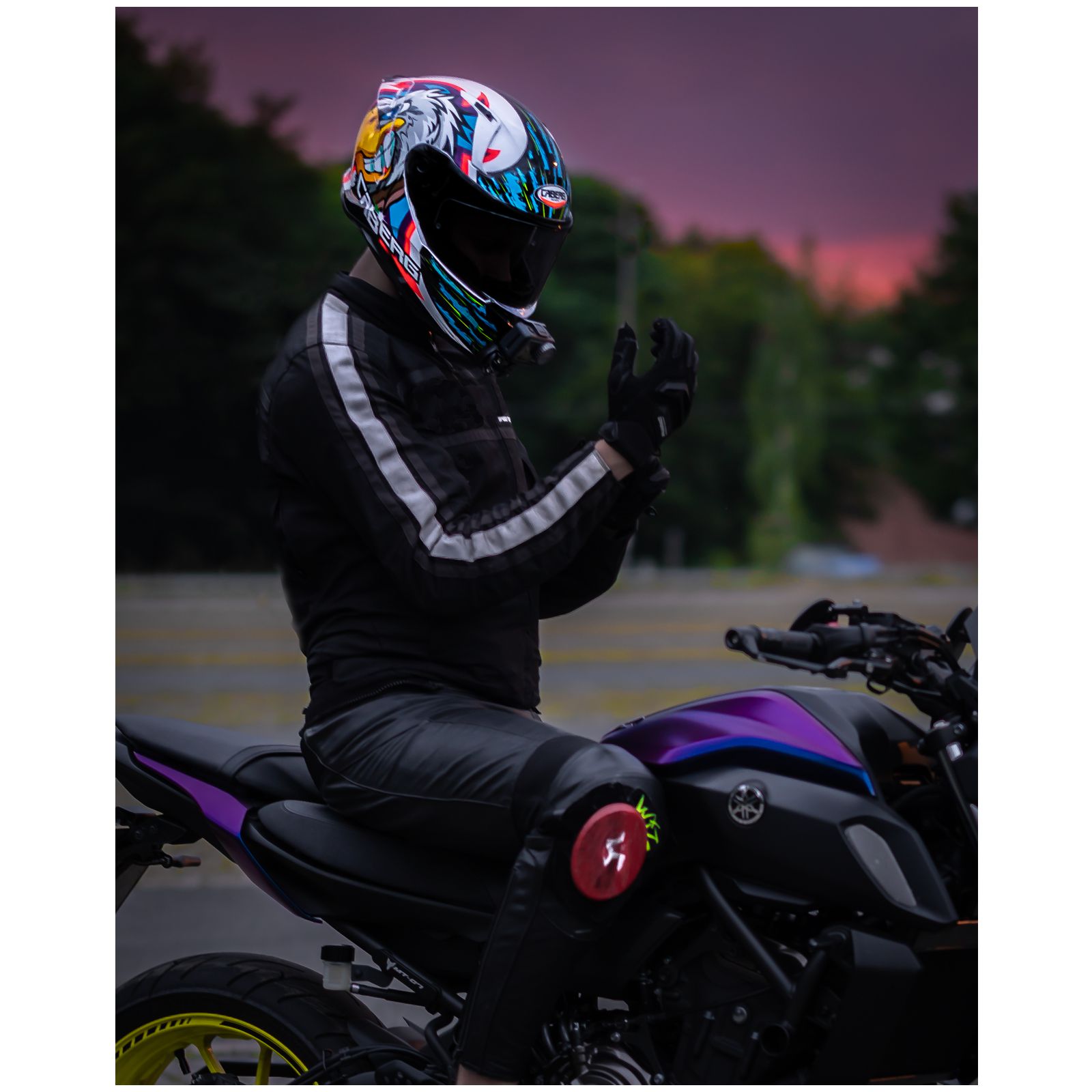 Caberg casque Avalon Hawk, blanc/noir-bleu