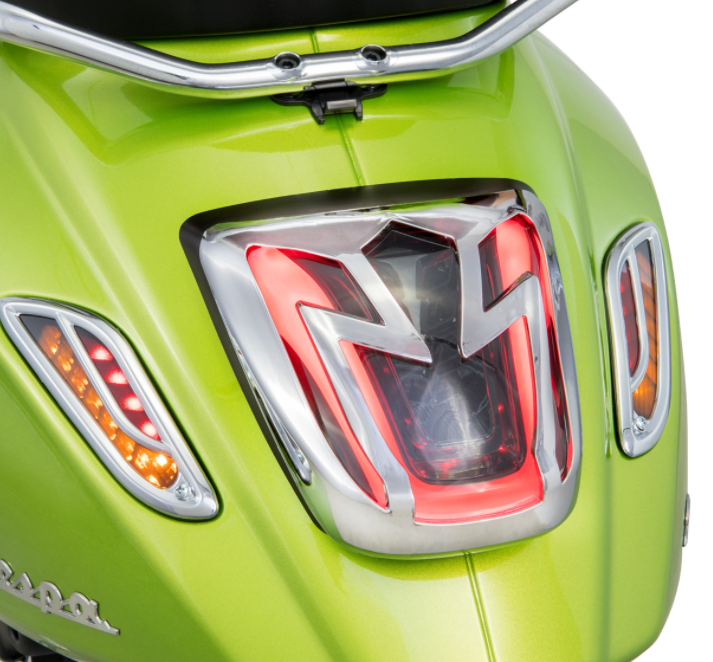 Grille de feux arrière pour Vespa Primavera/​Sprint 50-150ccm 2T/​4T AC, chrome