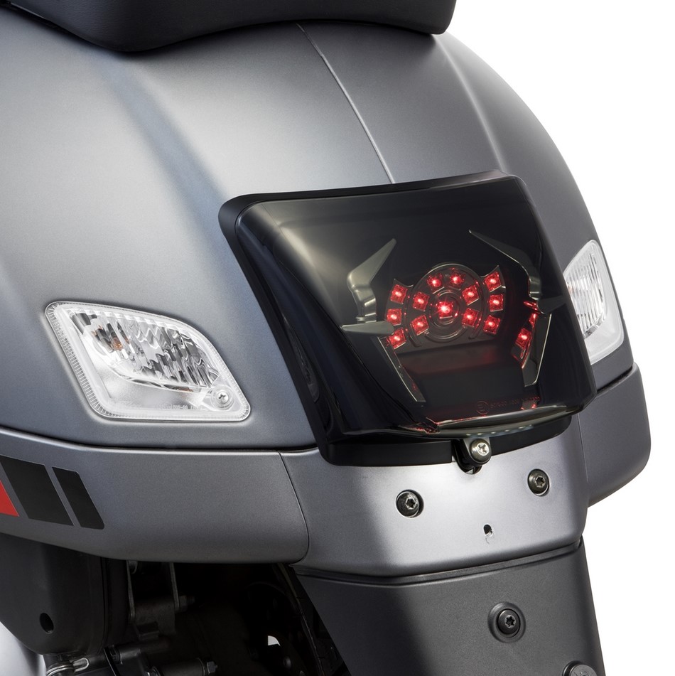 Feu arrière MK II LED pour Vespa GTS/GTS Super/GTV/GT 60 125-300ccm (-'13), teinté