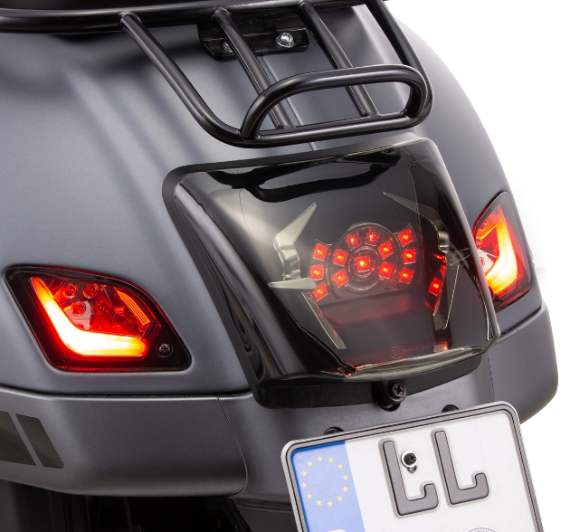 Kit clignotants avant & arrière pour Vespa GTS/GTS Super/GTV 125-300ccm ('14-), teintés