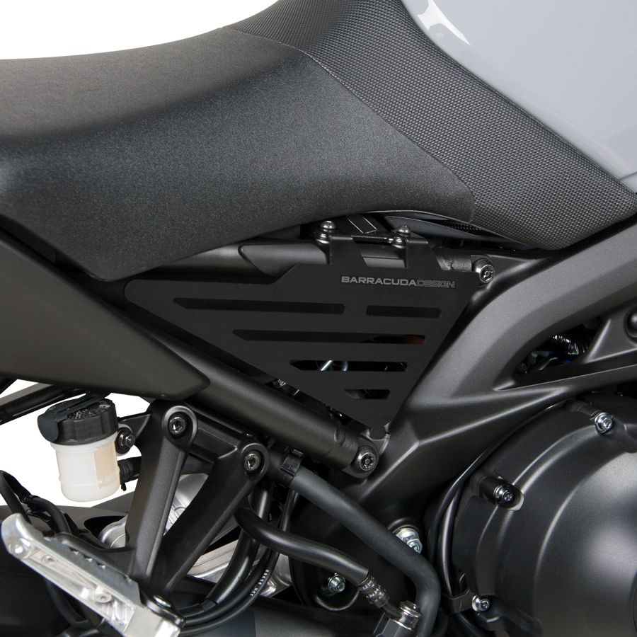 Cache latéral pour Yamaha XSR 900 / MT-09 - Barracuda
