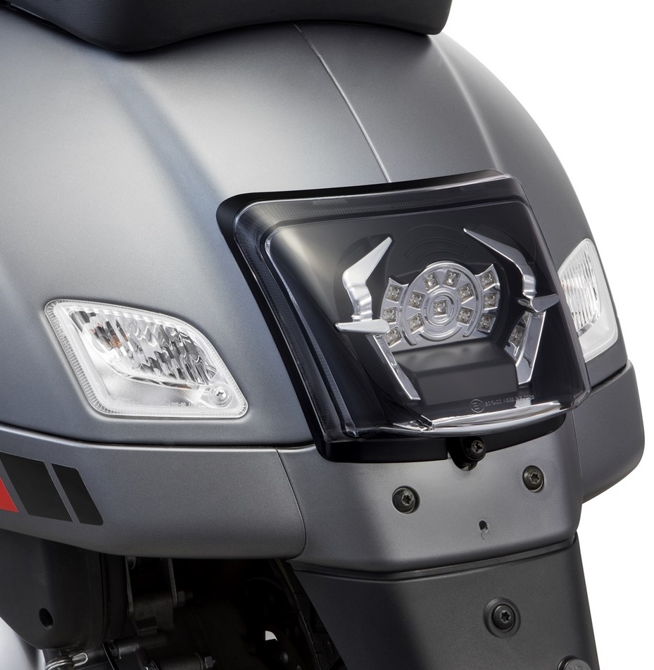 Feu arrière MK II LED pour Vespa GTS/GTS Super/GTV/GT 60 125-300ccm (-'13), clair