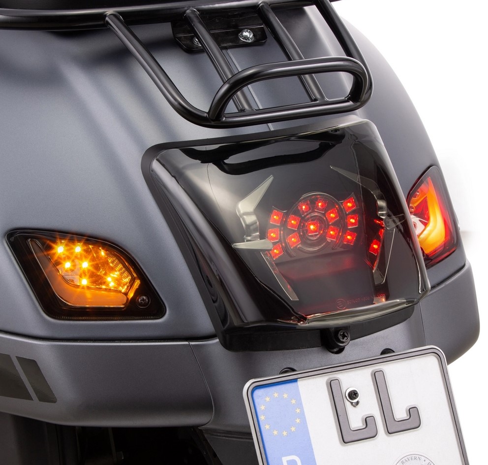 Kit de clignotants arrière gauche/droite pour Vespa GTS/GTS Super/GTV 125-300ccm ('14-22), teinté