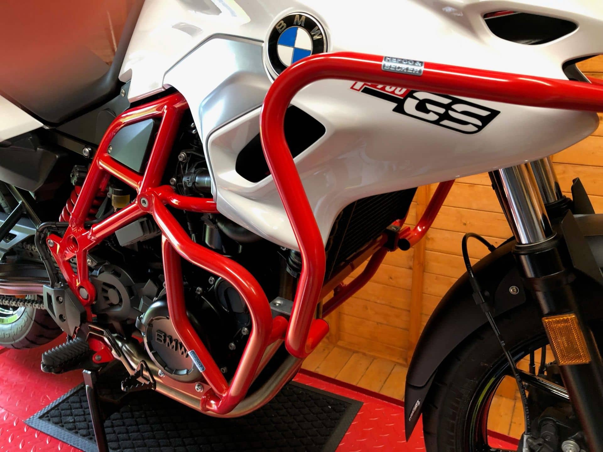 Arceau de protection moteur rouge pour BMW F 800 GS (08-18) Hepco & Becker