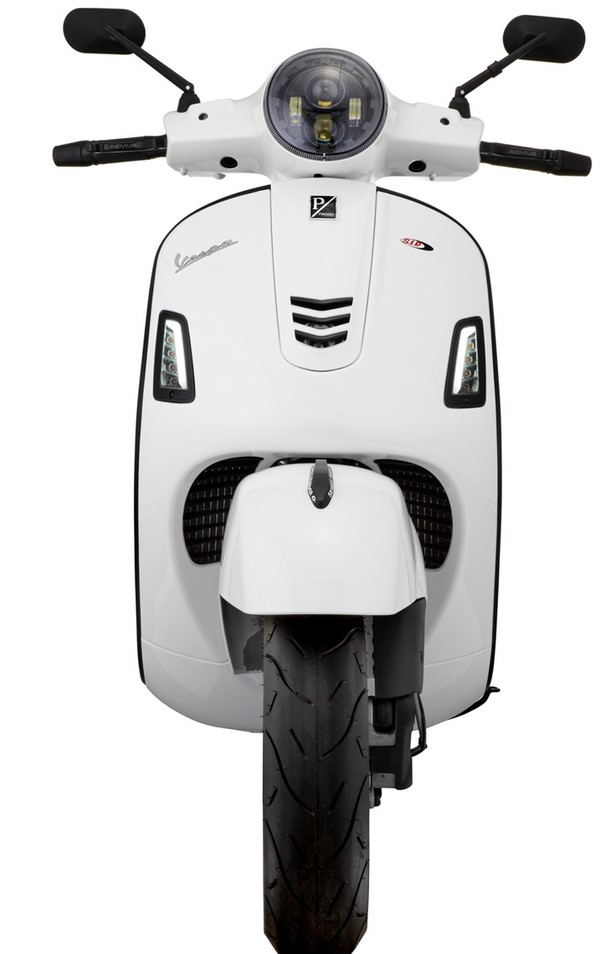 Kit clignotants avant gauche/droite pour Vespa GTS/GTS Super/GTV 125-300ccm ('14-), teinté