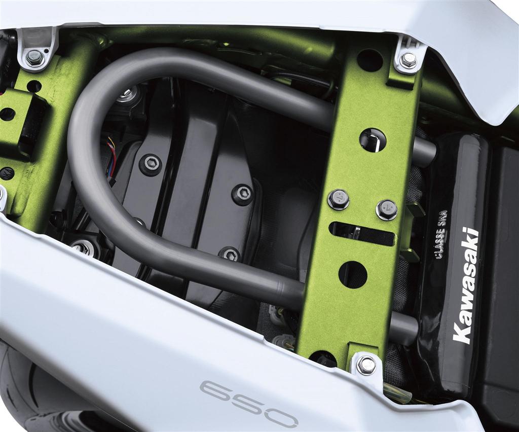 Antivol de siège Underseat bracket for U-Lock Ninja650 2017/ Z650 2017 Original Kawasaki