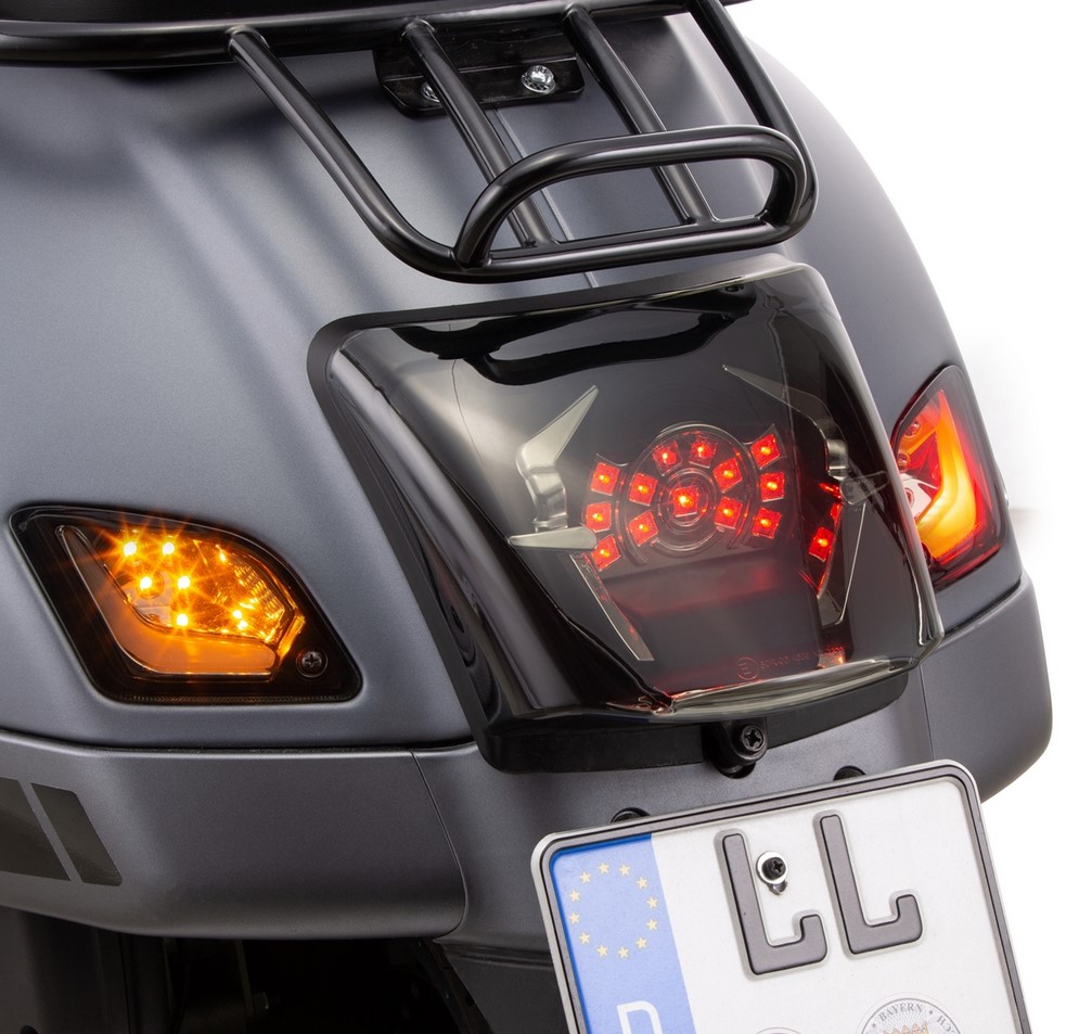 Kit clignotants arrière gauche/droite pour Vespa GTS/GTS Super/GTV/GT 60/GT/GT L ('03-'13), teinté
