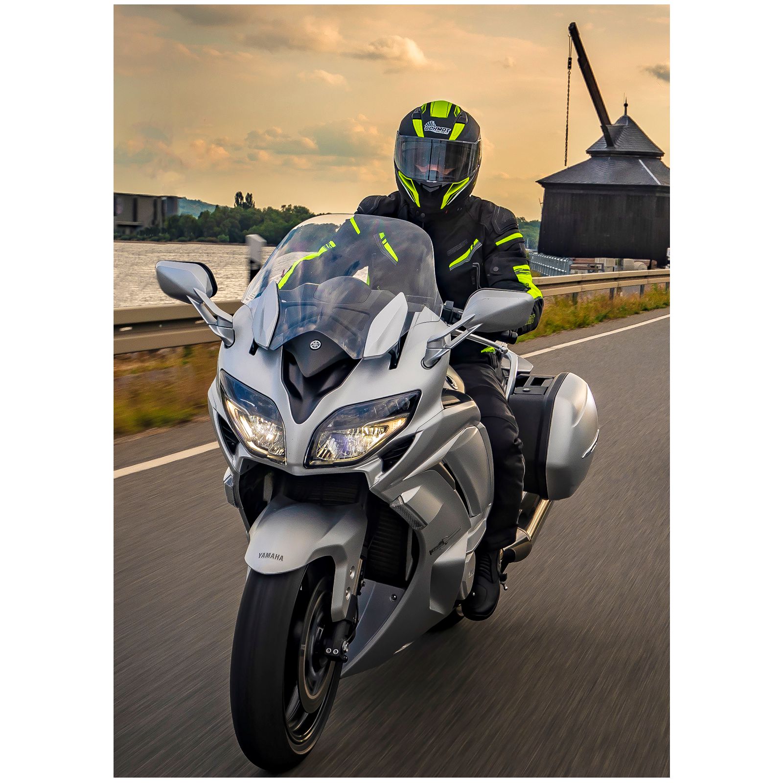 Germot casque intégral GM 330, noir mat/jaune fluo