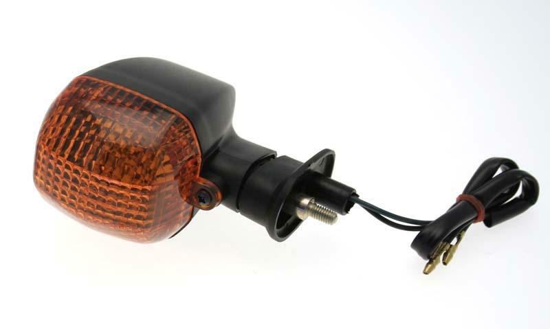 Clignotant arrière droit pour : YAMAHA FZS600 FAZER '98-99, YZF-R6 '99-02, YZF-R1 '98-01