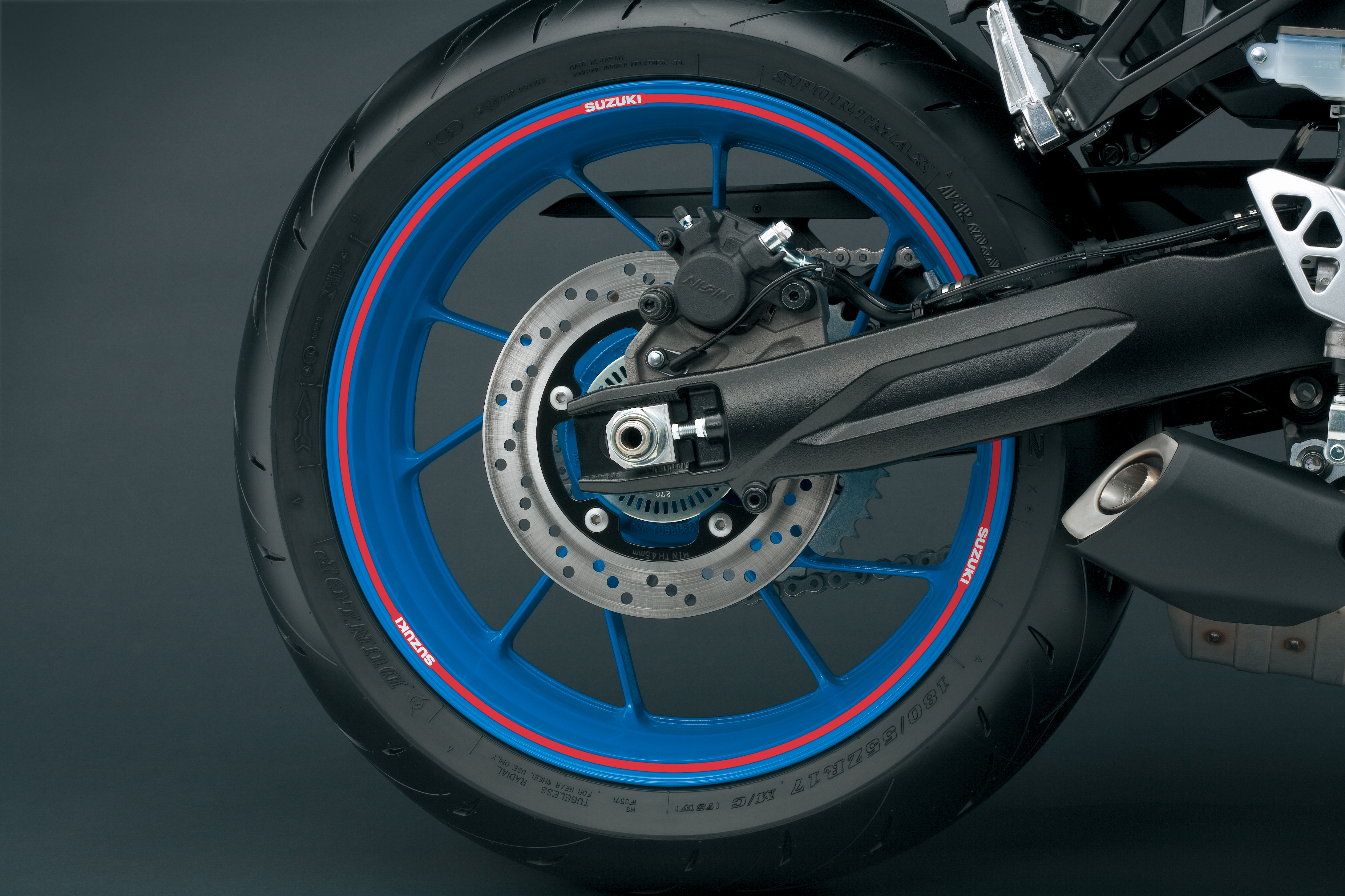 Autocollant de bord de jante (rouge) Suzuki GSX-8S 2023- Accessoires d'origine