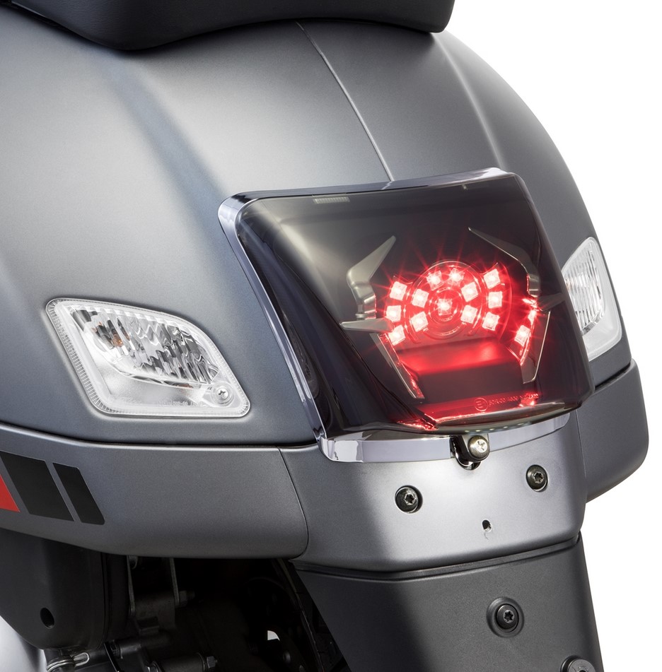 Feu arrière MK II LED pour Vespa GTS/GTS Super/GTV/GT 60 125-300ccm (-'13), teinté