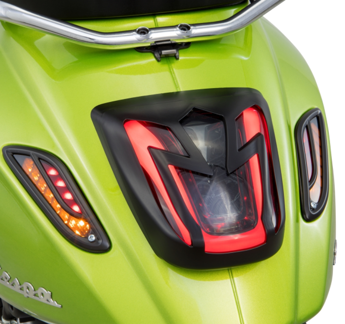 Grille de clignotants droite/gauche, arrière pour Vespa Primavera/Sprint 50-150ccm 2T/4T AC, noir mat