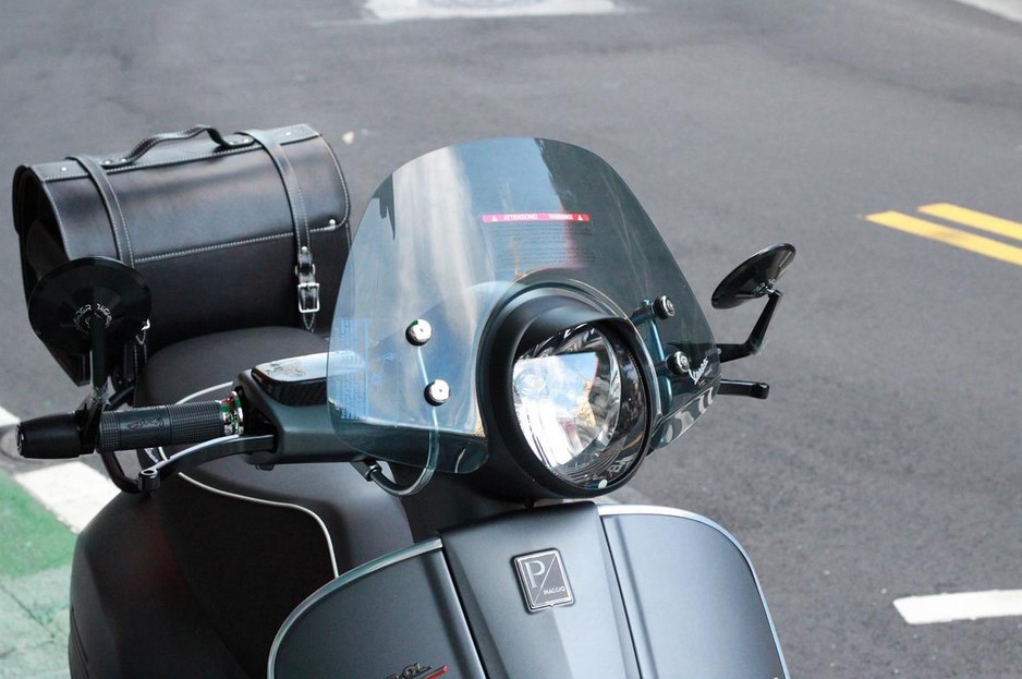 Anneau de lampe pour Vespa GTS/GTS Super/GT/GT L 125-300ccm, noir mat