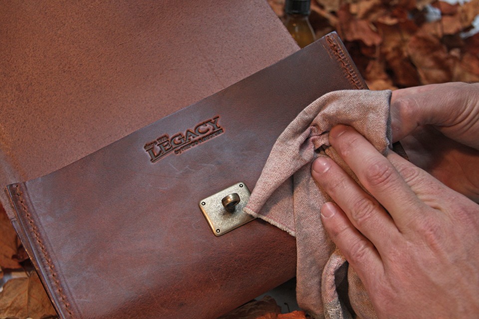 Entretien du cuir LEGACY Hepco & Becker