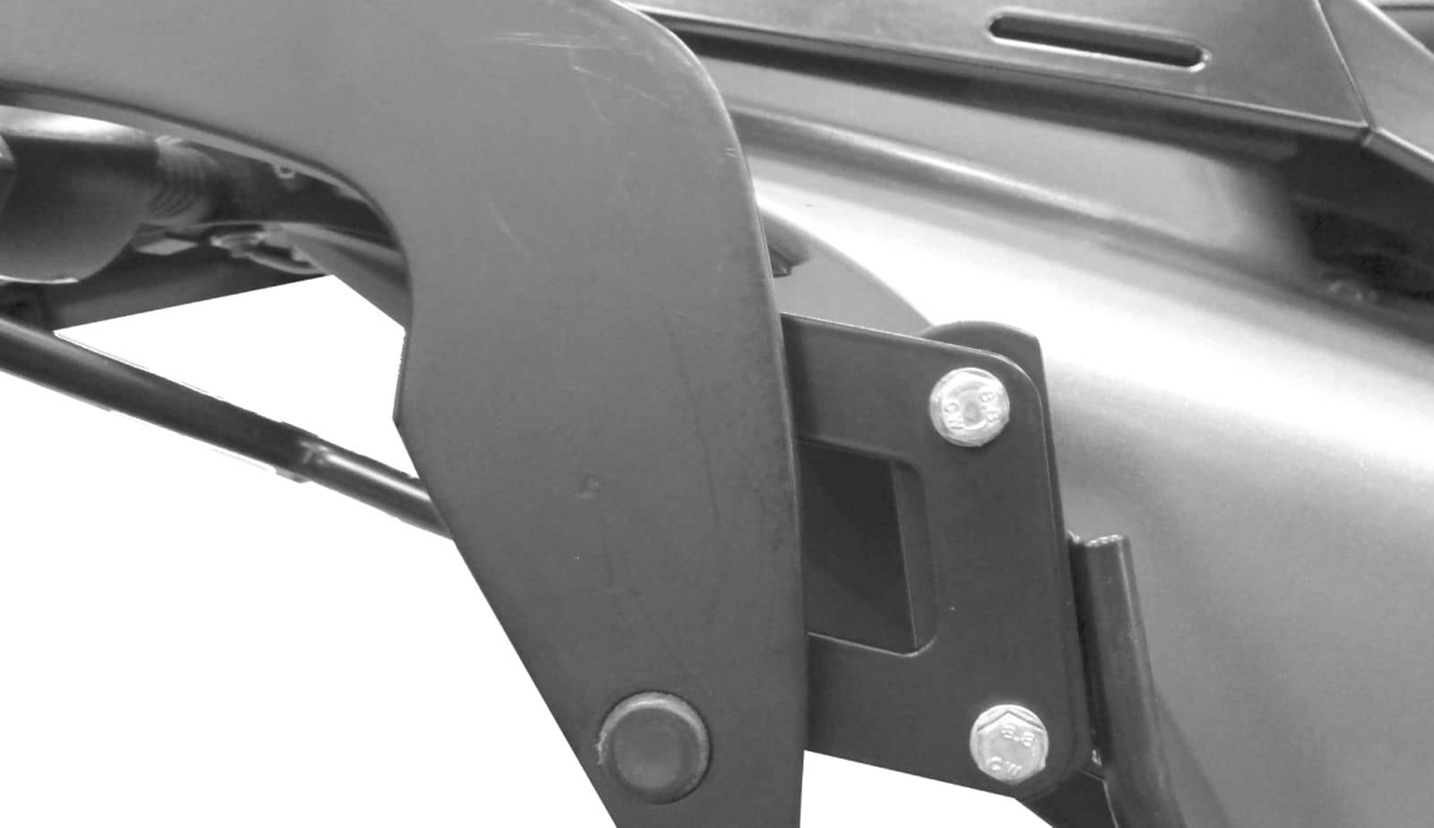 Pose universelle C-Bow horizontale 50mm noir Hepco & Becker