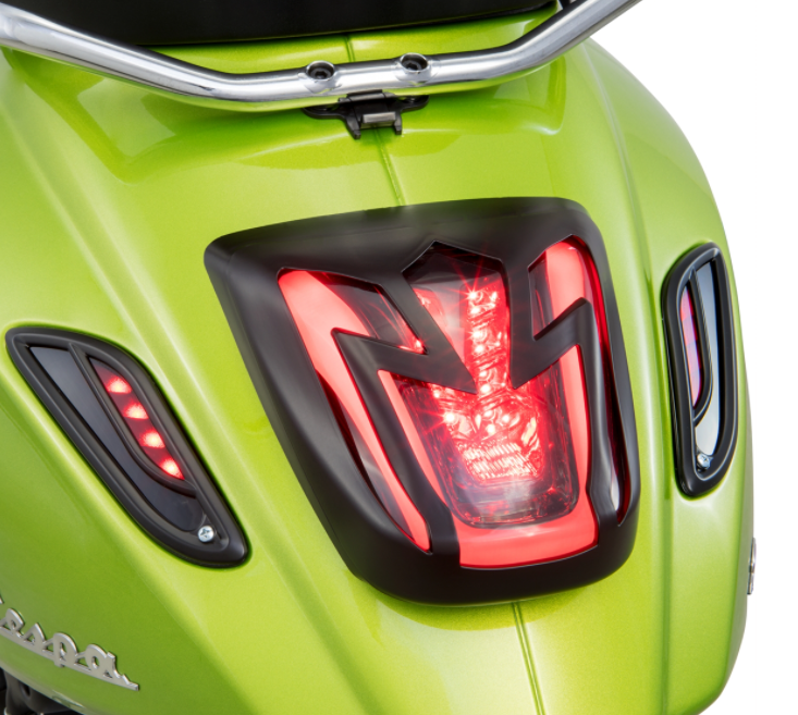 Grille de clignotants droite/gauche, arrière pour Vespa Primavera/Sprint 50-150ccm 2T/4T AC, noir mat