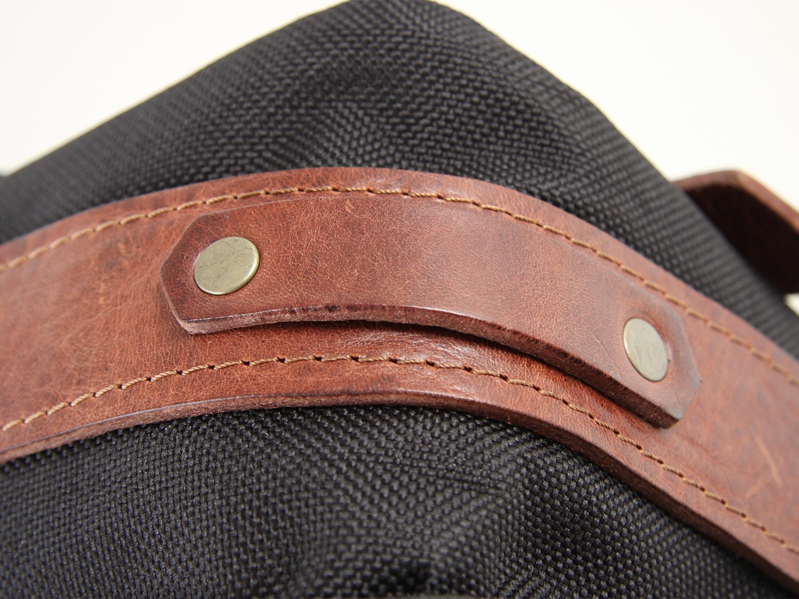 Set de sacoches de coursier LEGACY M/L noir pour bretelles C-Bow Hepco & Becker