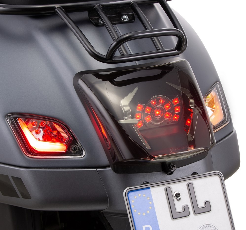 Kit clignotants arrière gauche/droite pour Vespa GTS/GTS Super/GTV 125-300ccm ('14-), clair