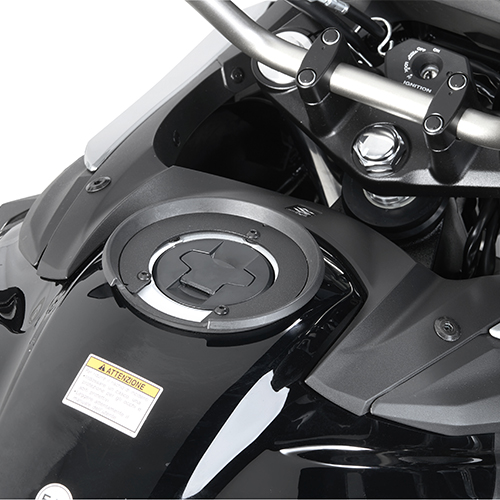 Anneau de fixation Givi pour sacoches de réservoir Suzuki SV 650 (16-) / V-Strom (17-)