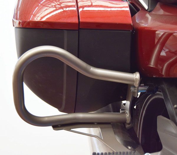 Barre de carrossage valises latérales pour BMW K 1600 GT /GTL (10-16), noir