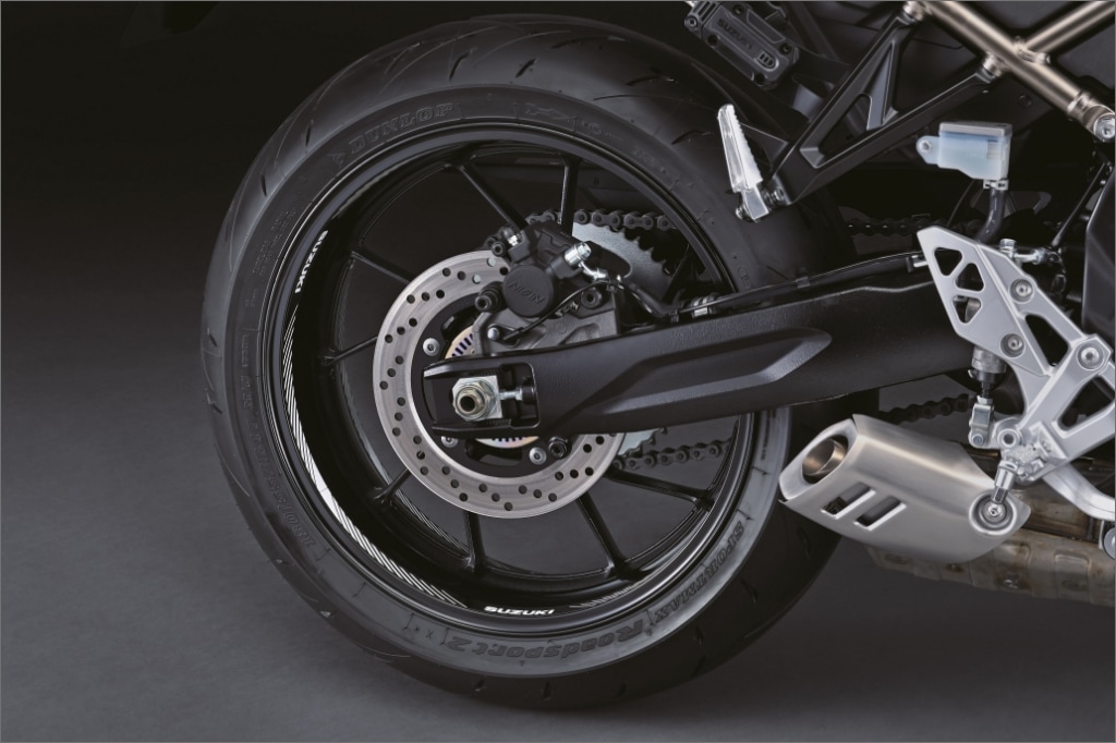 Décor de fond de jante noir/blanc pour Suzuki GSX-8R (24-) / GSX-8T (25-) Original