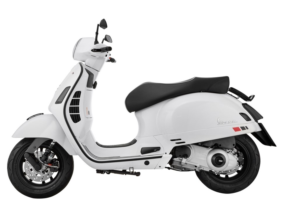 Cadre feu arrière Conversion pour Vespa GTS/GTS Super/GTV 125-300ccm ('14-'18), chrome