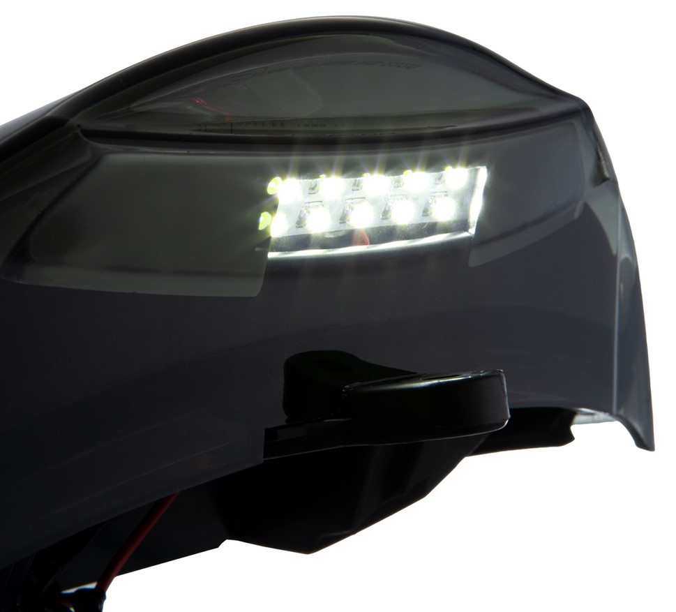 Feu arrière MK II LED pour Vespa GTS/GTS Super/GTV 125-300ccm HPE ('18-), teinté