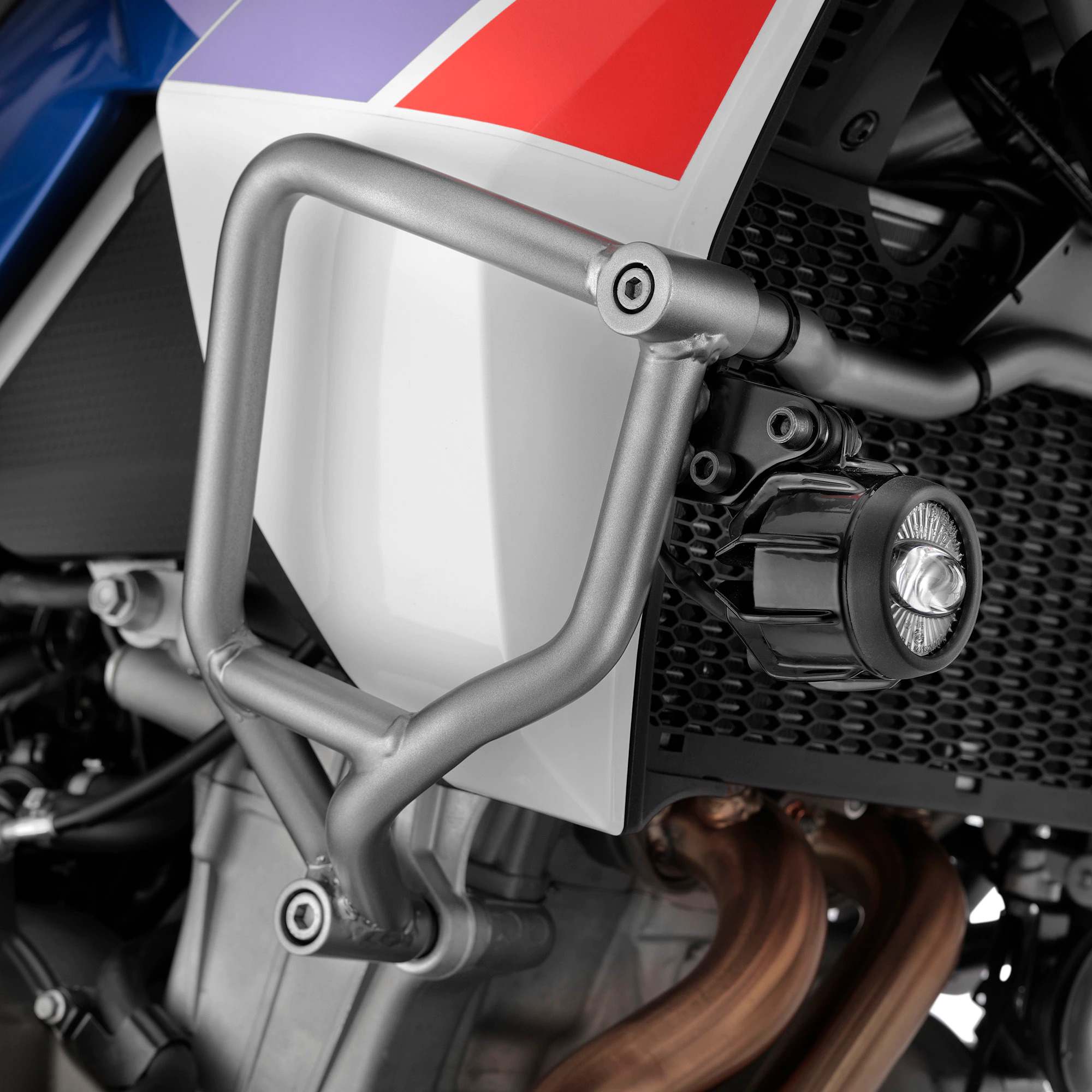 Phares antibrouillard à LED pour Aprilia Tuareg 660 / SR GT 125 / Moto Guzzi V85 TT 24-