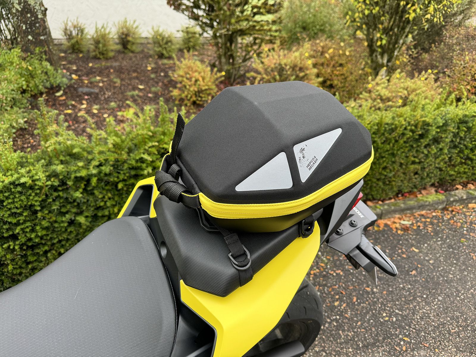 Set Seatpad Basic y compris contre-support (unité de fermeture) Hepco & Becker