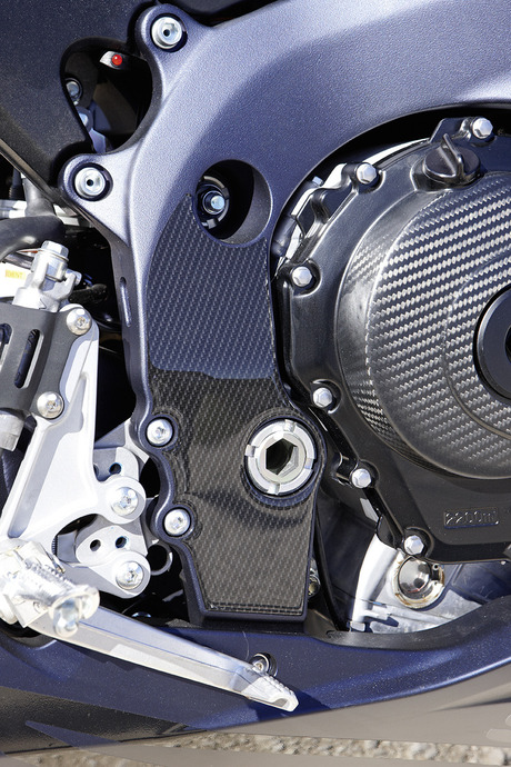 Film de protection du cadre, aspect carbone pour Suzuki GSX-R750 BJ. 2011-2017/ GSX-R600 BJ. 2011-2017