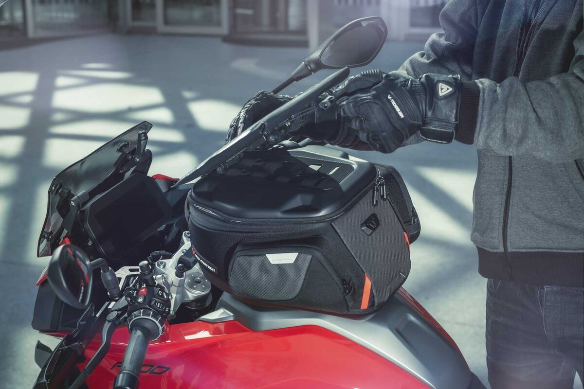 SW-Motech Smartphone Drybag pour embout MOLLE SW Motech