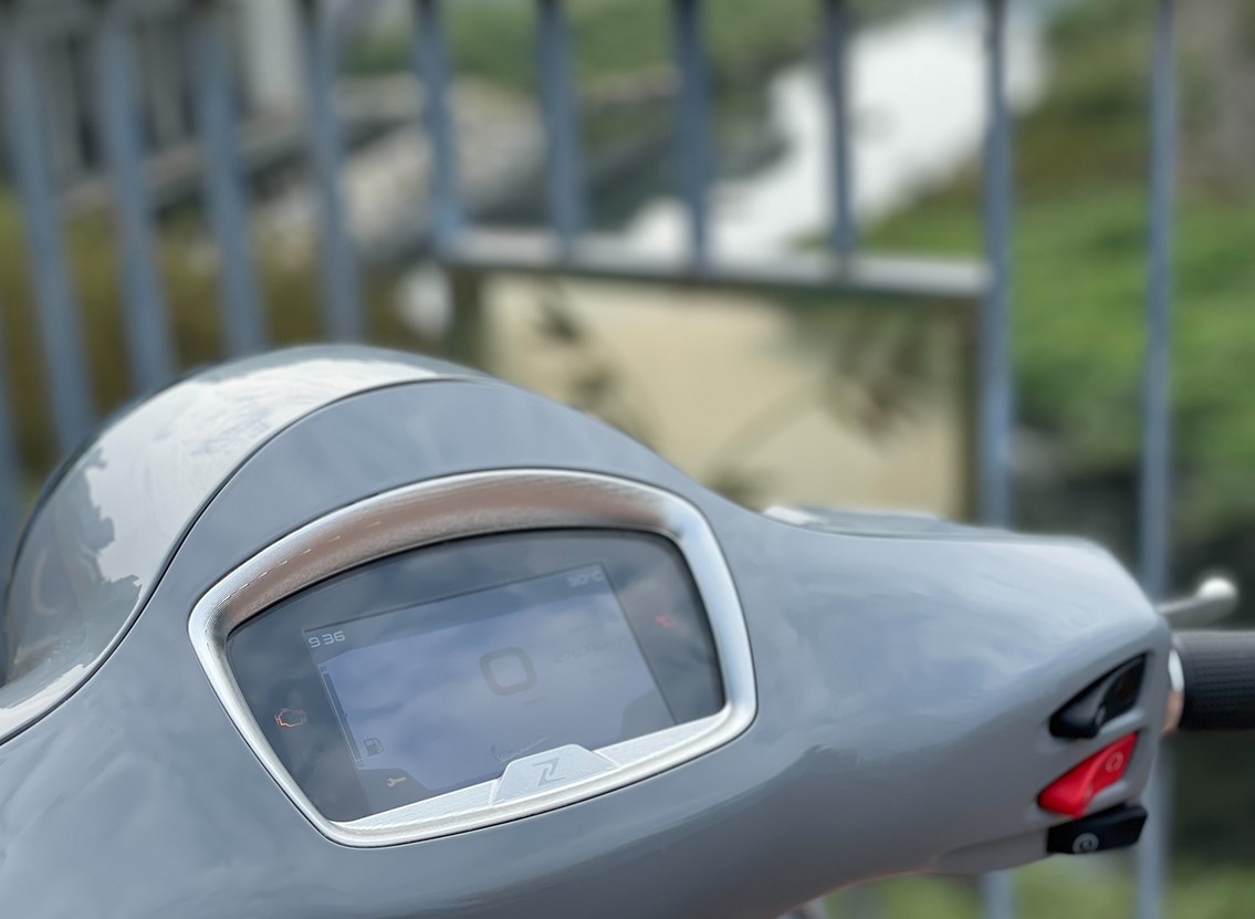 Anneau décoratif tachymètre pour Vespa GTS Supertech HPE 125/300 ('19-), argenté