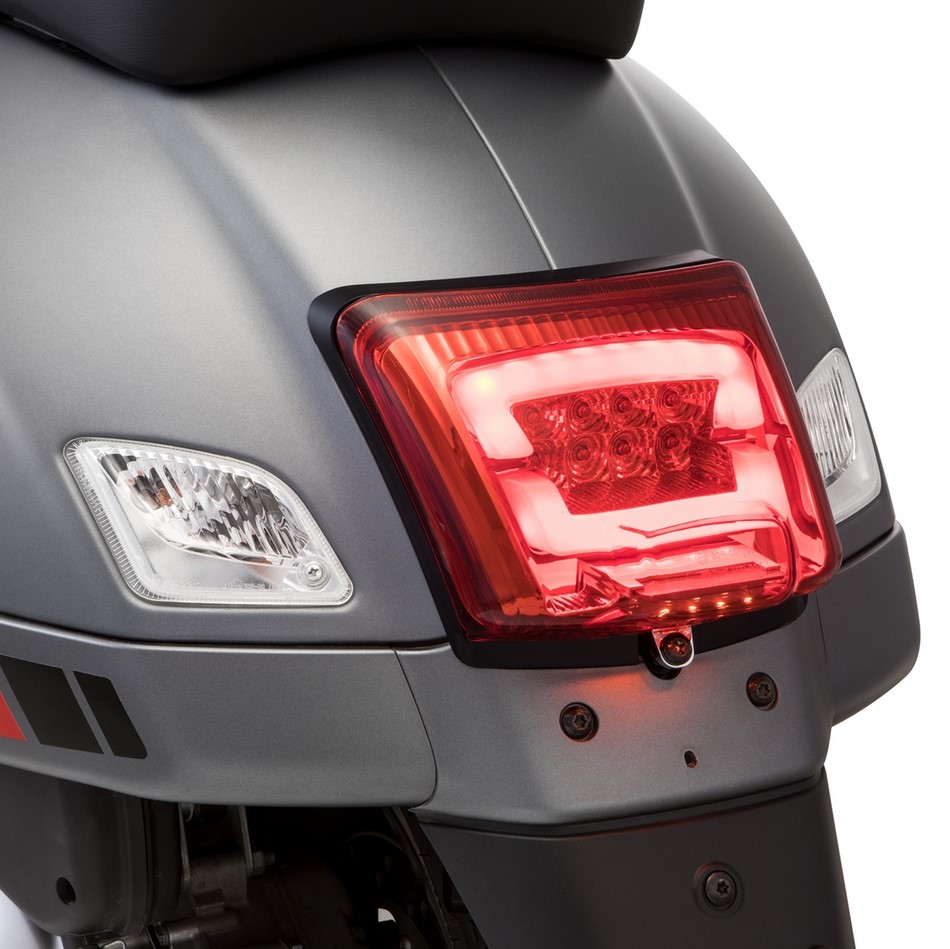 Feu arrière LED pour Vespa GTS/GTS Super/GTV/GT 60 125-300ccm (-'13), rouge