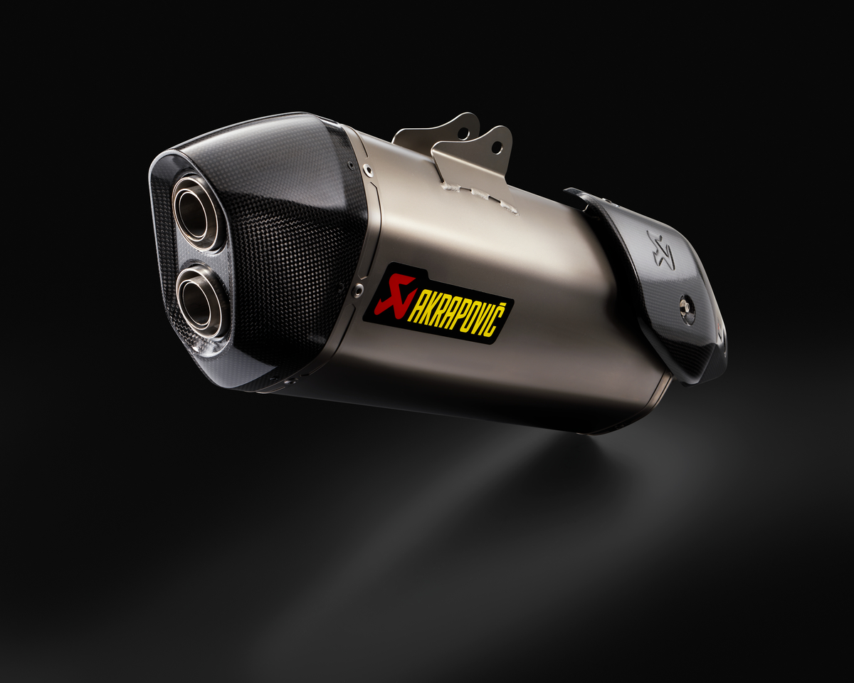Akrapovic Slip-On LINE Système d'échappement pour Adventure / Super Adventure