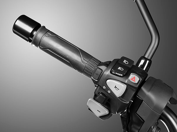 Kit d'origine Honda NC 750 S de rehaussement de poignée sans DCT