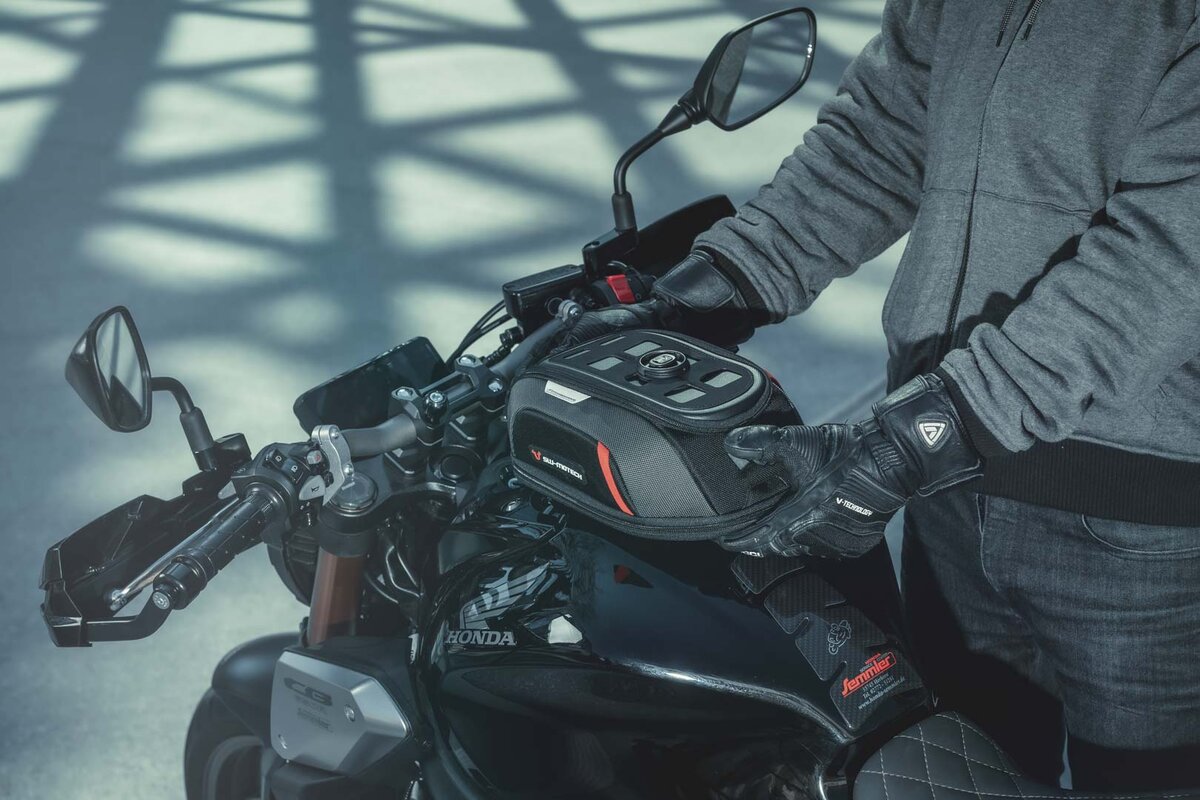 SW-Motech Smartphone Drybag pour embout MOLLE SW Motech