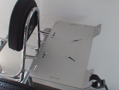 Elargisseur de porte-bagages en aluminium pour handbags à monter sur sissybars avec support arrière original Hepco