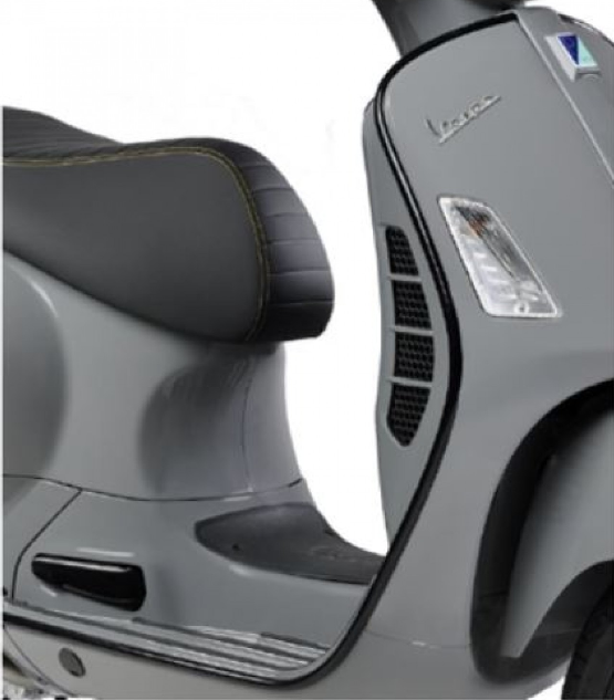 Kit d'habillage "Black Kit" pour Vespa GTS Super Tech HPE