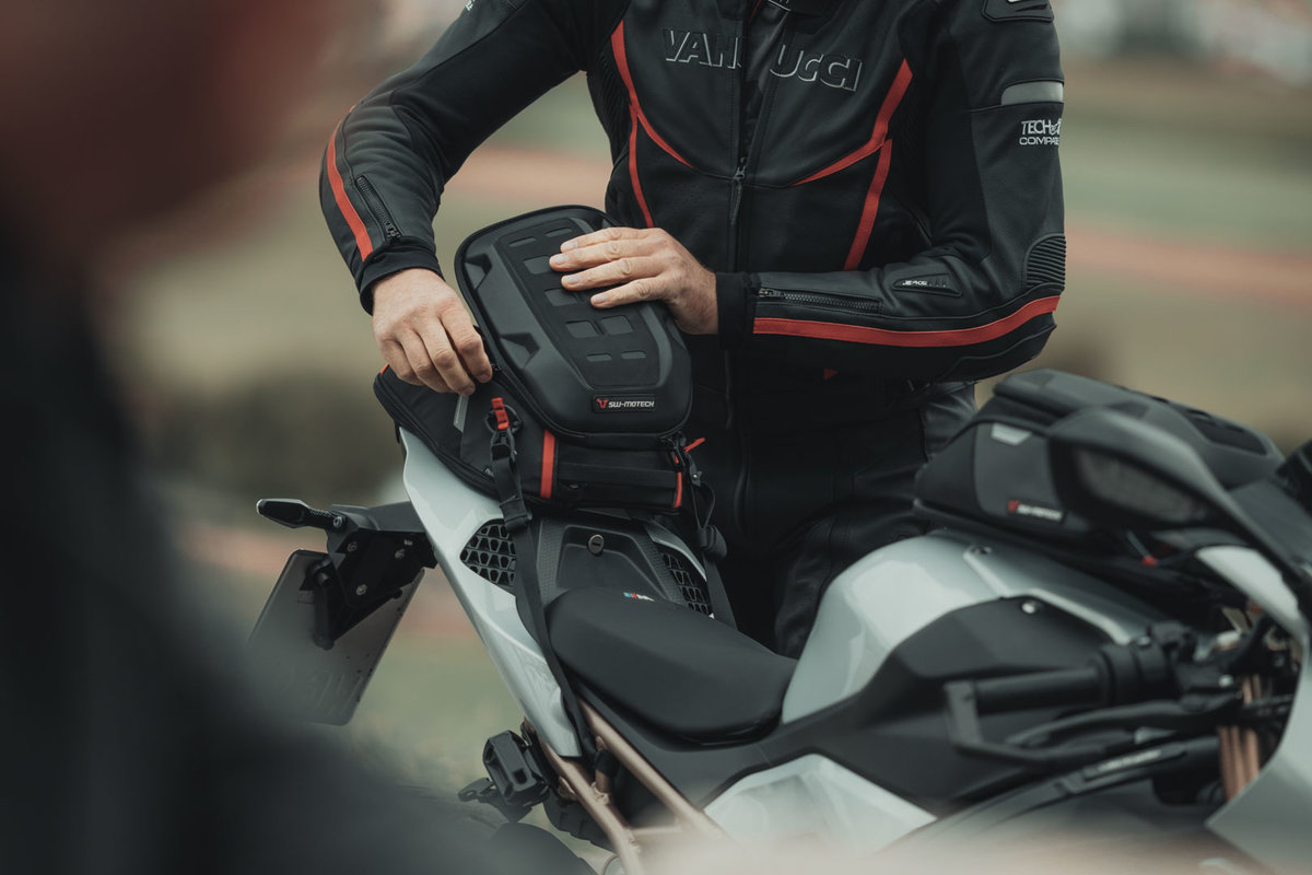 SW-Motech Sacoche arrière PRO Roadpack Honda CB 500 X (19-20), PC64