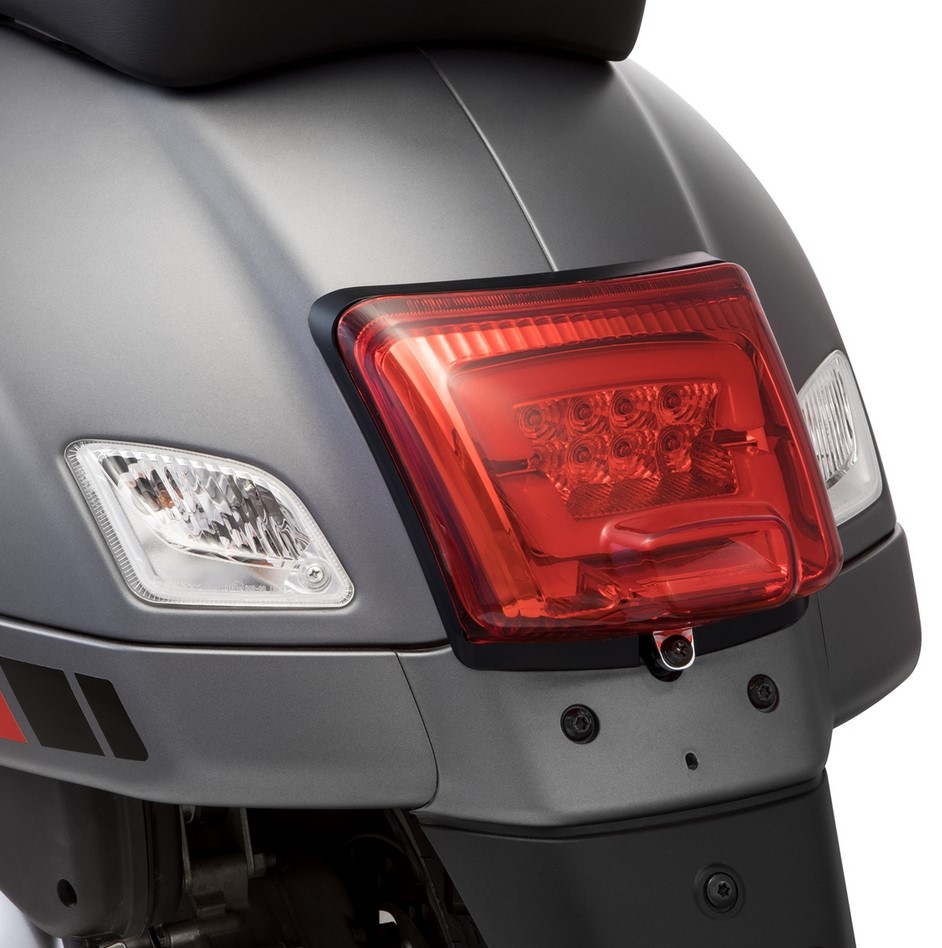 Feu arrière LED pour Vespa GTS/GTS Super/GTV/GT 60 125-300ccm (-'13), rouge