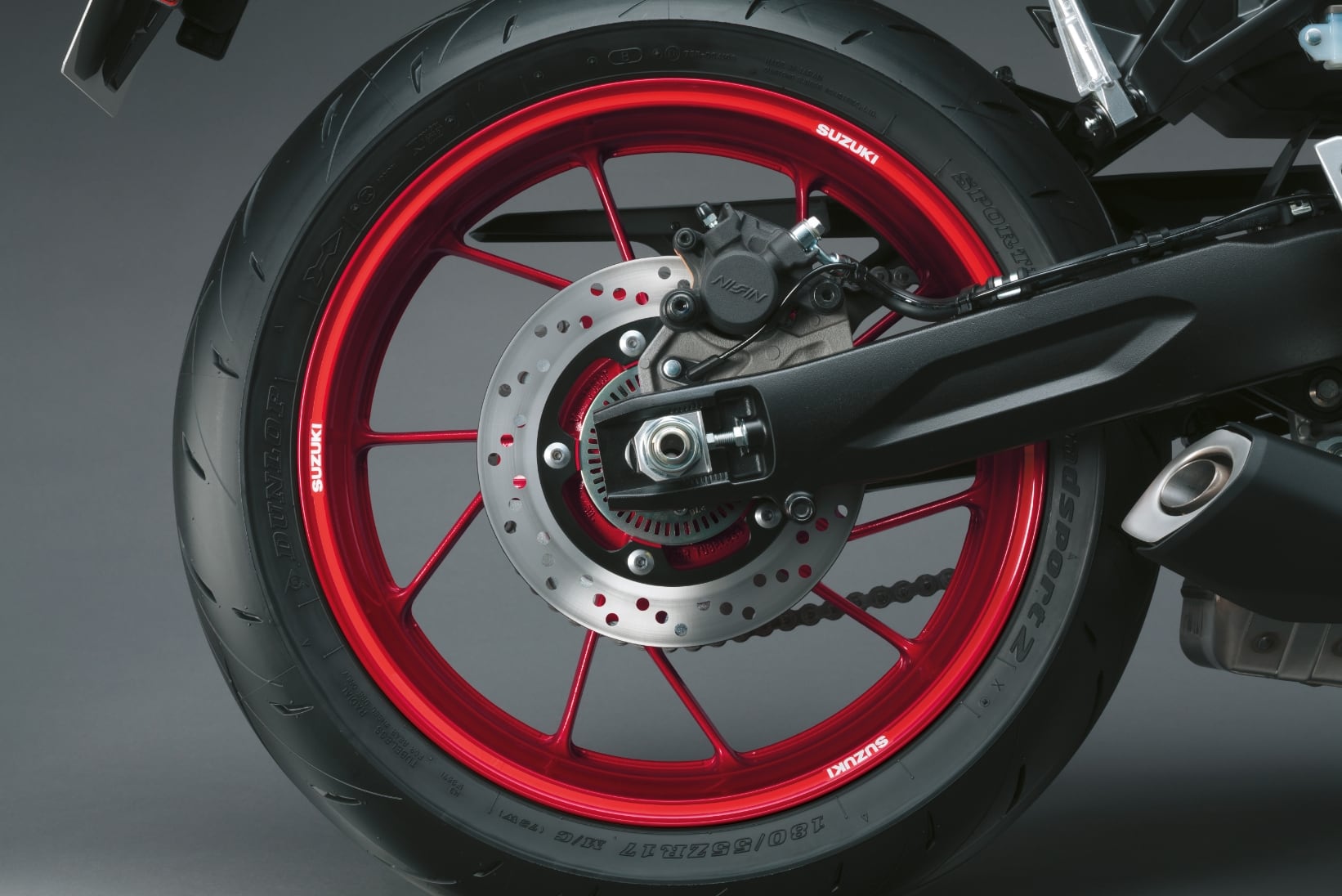 Décor de bord de jante rouge pour Suzuki GSX-8R (24-) Original