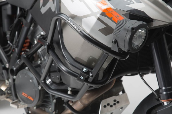 SW-Motech Barre de carrossage supérieure noire pour KTM 1050 /1090 Adventure, 1290 Super Adventure R /S - SW Motech