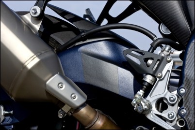 Cache-bras oscillant, noir pour Suzuki GSX-R1000 BJ. 2009-2011/ 2012-2016