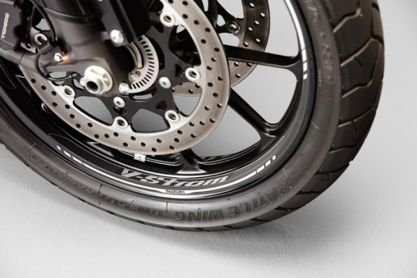 Décor de jante (roue avant) pour Suzuki V-Strom 1000 BJ. 2017/ V-Strom 1000 BJ. 2014-2016/ V-Strom 650 BJ