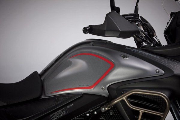Film de protection du réservoir (rouge) pour Suzuki V-Strom 650 BJ. 2012-2016